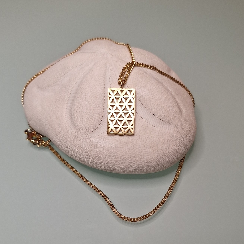 Elegant Gold Chain Bag